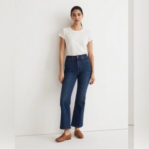 Madewell Petite Perfect Vintage Flare Crop Jean in Corgan Wash